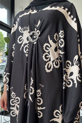 SARA PRINTED DIAMANTE KAFTAN BLACK